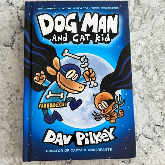 Dog Man books - 3 books - Picture 3 of 3